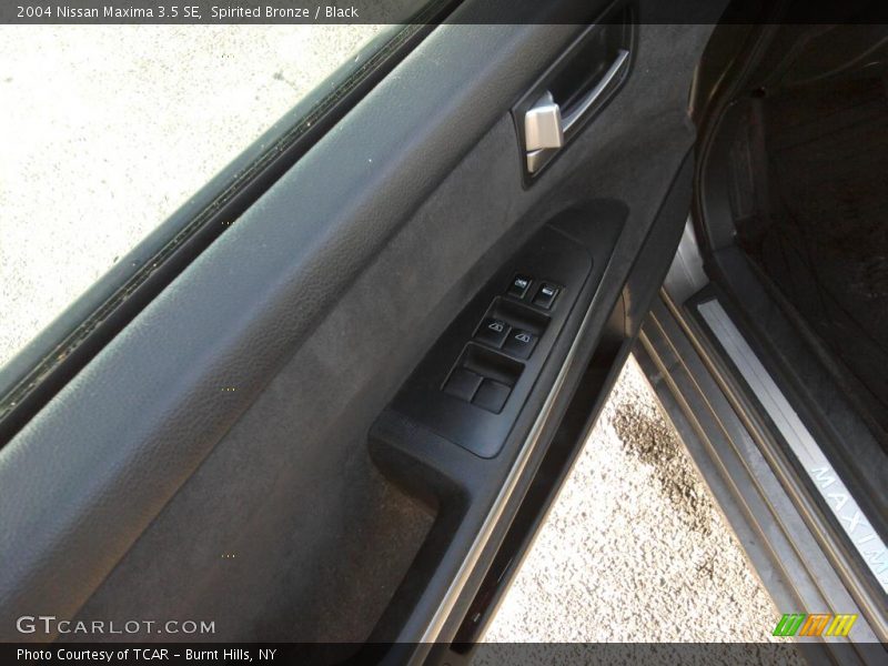 Spirited Bronze / Black 2004 Nissan Maxima 3.5 SE