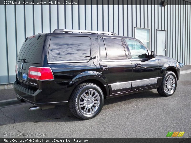 Black / Charcoal 2007 Lincoln Navigator Luxury 4x4