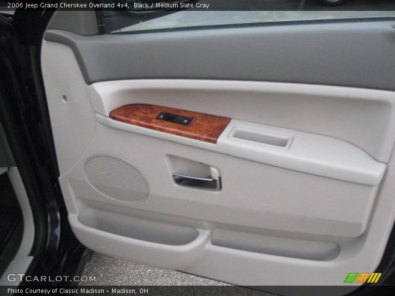 Black / Medium Slate Gray 2006 Jeep Grand Cherokee Overland 4x4