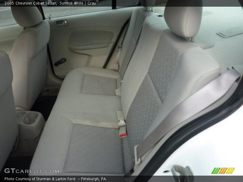 Summit White / Gray 2005 Chevrolet Cobalt Sedan