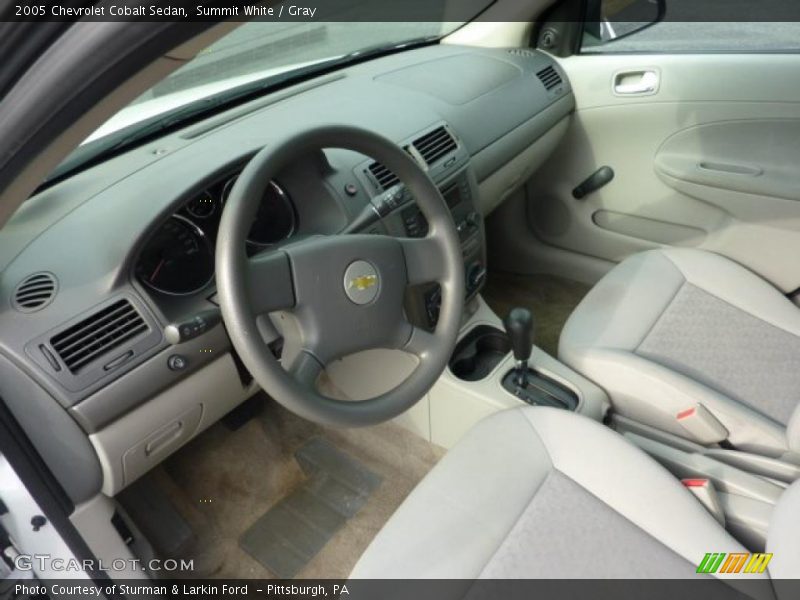 Summit White / Gray 2005 Chevrolet Cobalt Sedan