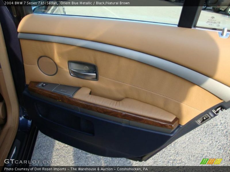 Door Panel of 2004 7 Series 745i Sedan