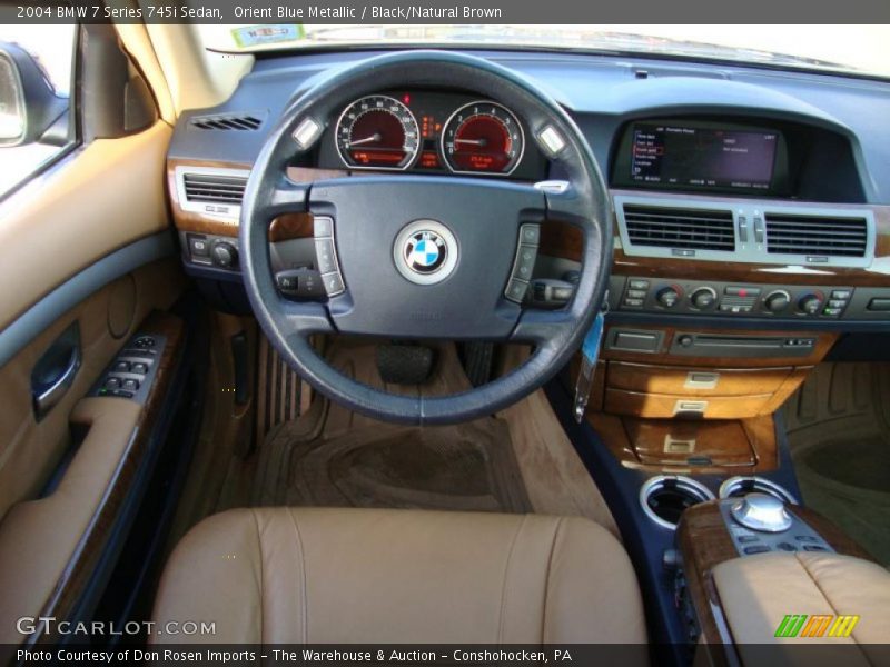 Dashboard of 2004 7 Series 745i Sedan