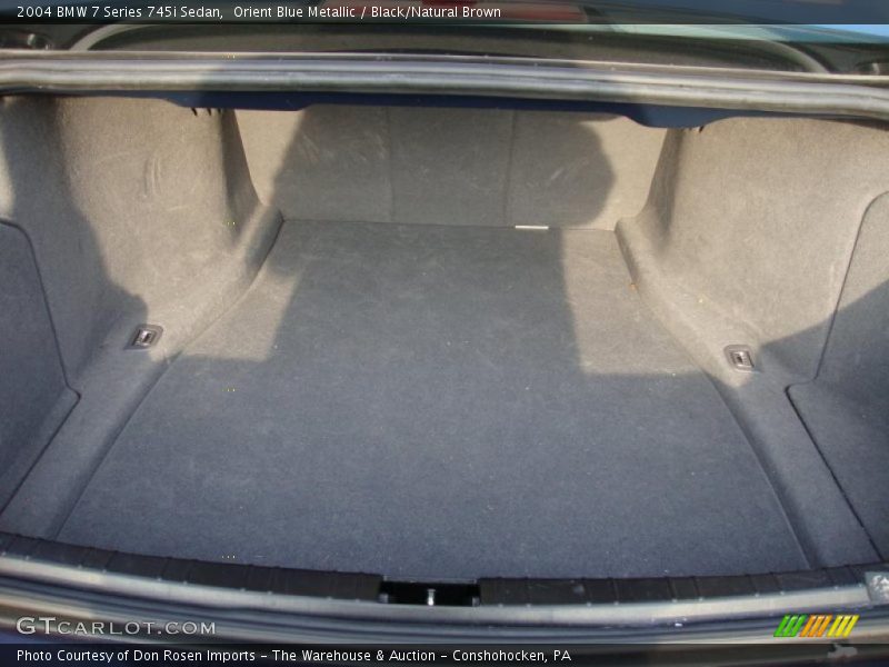  2004 7 Series 745i Sedan Trunk