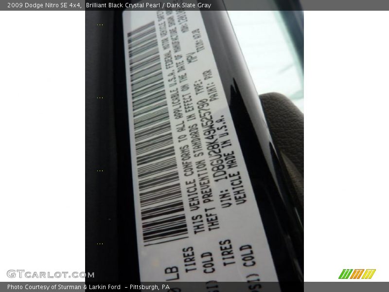 Brilliant Black Crystal Pearl / Dark Slate Gray 2009 Dodge Nitro SE 4x4