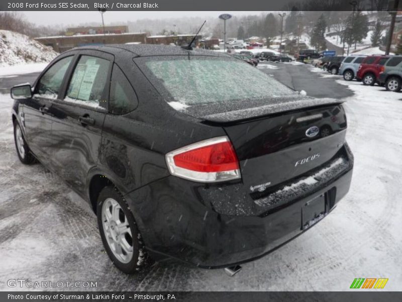 Black / Charcoal Black 2008 Ford Focus SES Sedan