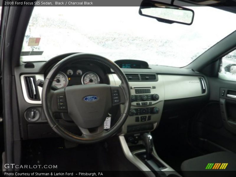 Black / Charcoal Black 2008 Ford Focus SES Sedan