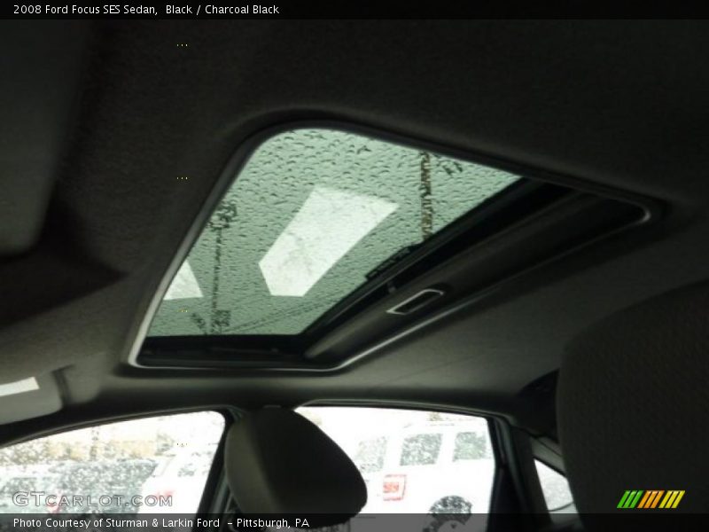 Black / Charcoal Black 2008 Ford Focus SES Sedan