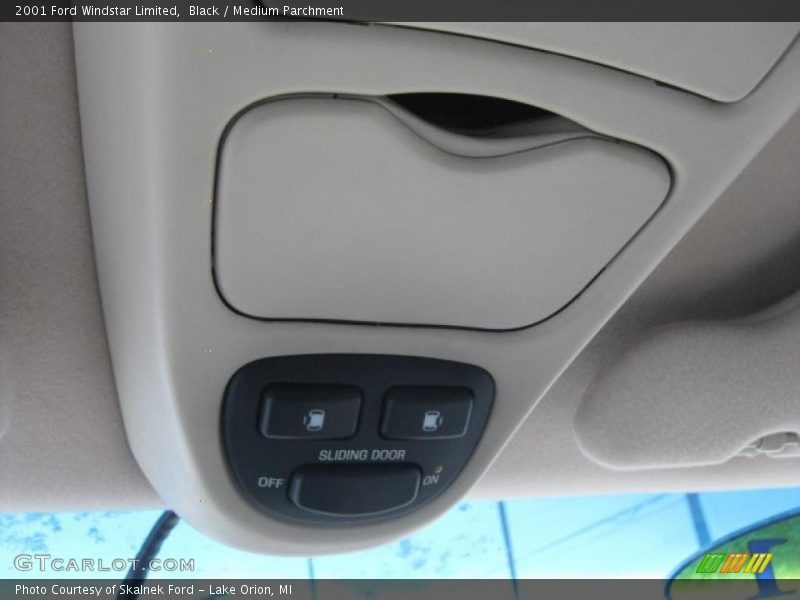 Black / Medium Parchment 2001 Ford Windstar Limited