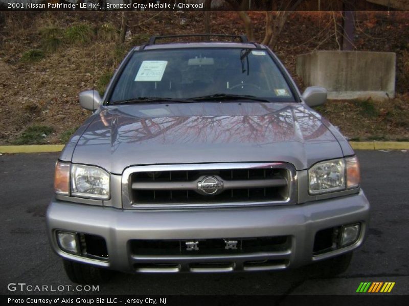 Bronzed Gray Metallic / Charcoal 2001 Nissan Pathfinder LE 4x4