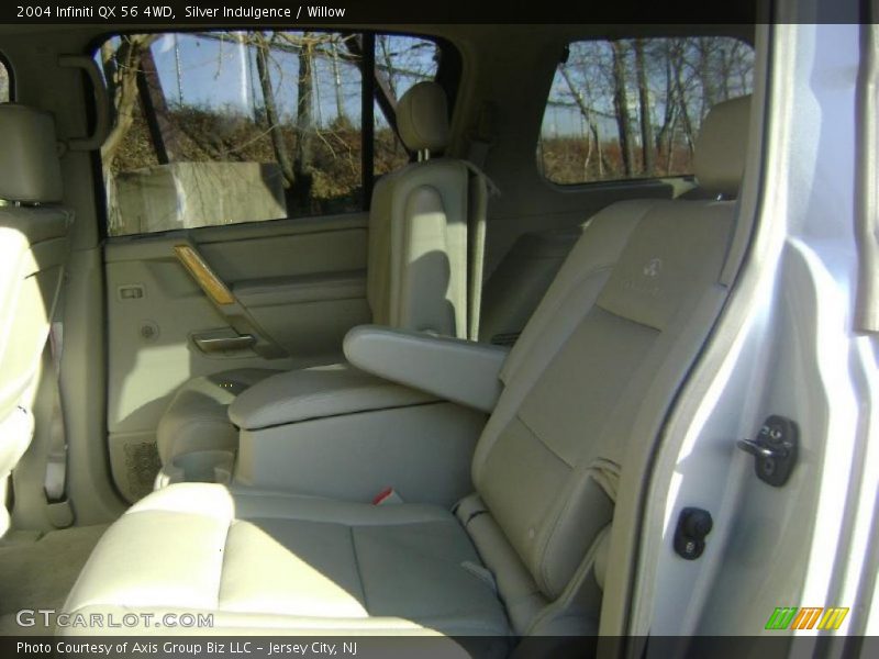 Silver Indulgence / Willow 2004 Infiniti QX 56 4WD
