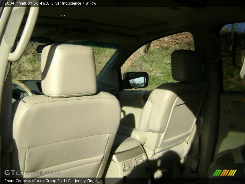 Silver Indulgence / Willow 2004 Infiniti QX 56 4WD