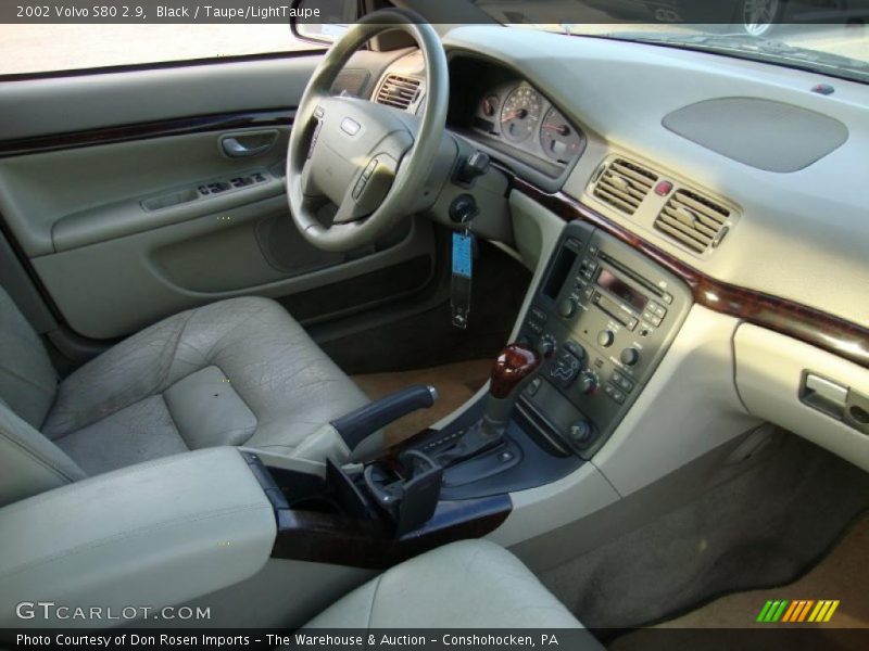  2002 S80 2.9 Taupe/LightTaupe Interior