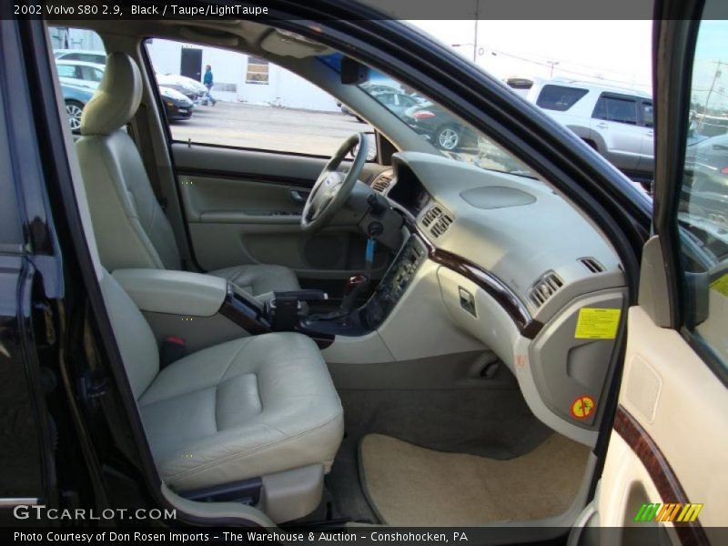 Black / Taupe/LightTaupe 2002 Volvo S80 2.9