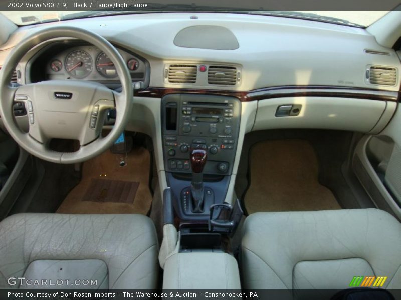 Dashboard of 2002 S80 2.9