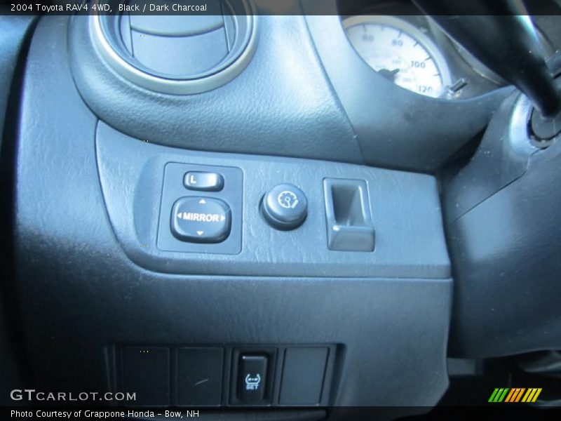 Black / Dark Charcoal 2004 Toyota RAV4 4WD