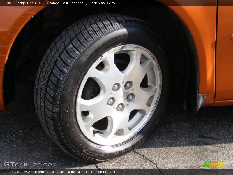 Orange Blast Pearlcoat / Dark Slate Gray 2005 Dodge Neon SXT
