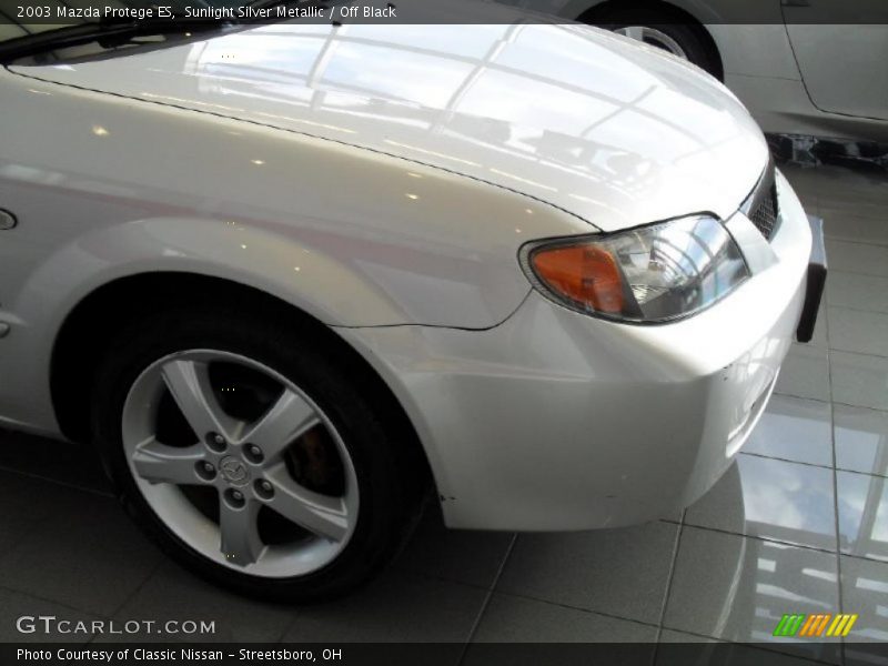 Sunlight Silver Metallic / Off Black 2003 Mazda Protege ES