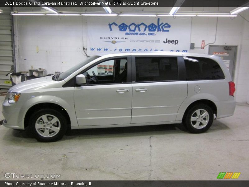 Bright Silver Metallic / Black/Light Graystone 2011 Dodge Grand Caravan Mainstreet