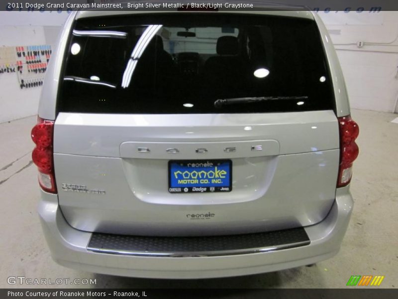 Bright Silver Metallic / Black/Light Graystone 2011 Dodge Grand Caravan Mainstreet