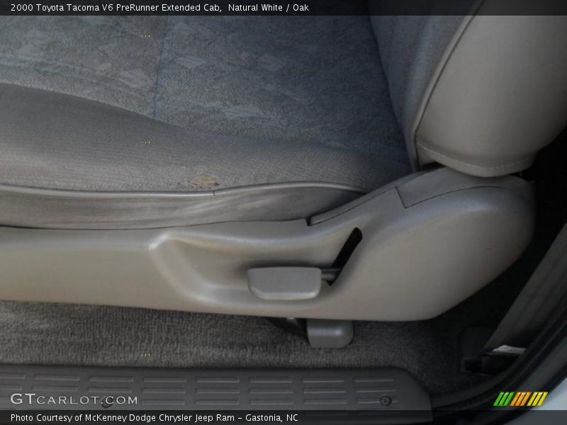 Natural White / Oak 2000 Toyota Tacoma V6 PreRunner Extended Cab