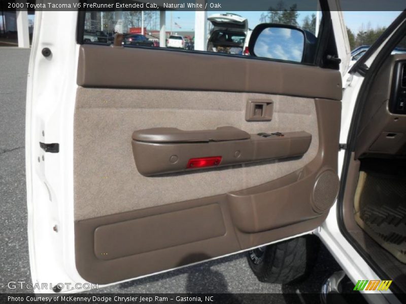 Door Panel of 2000 Tacoma V6 PreRunner Extended Cab