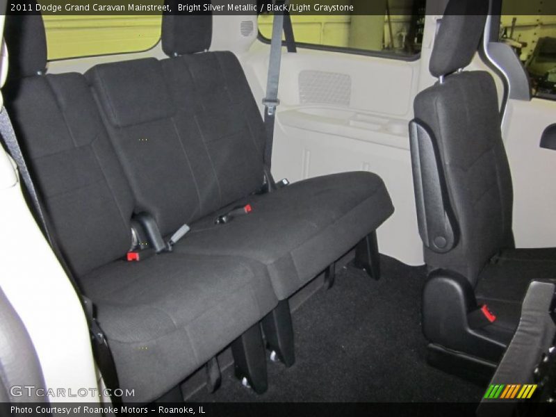 Bright Silver Metallic / Black/Light Graystone 2011 Dodge Grand Caravan Mainstreet