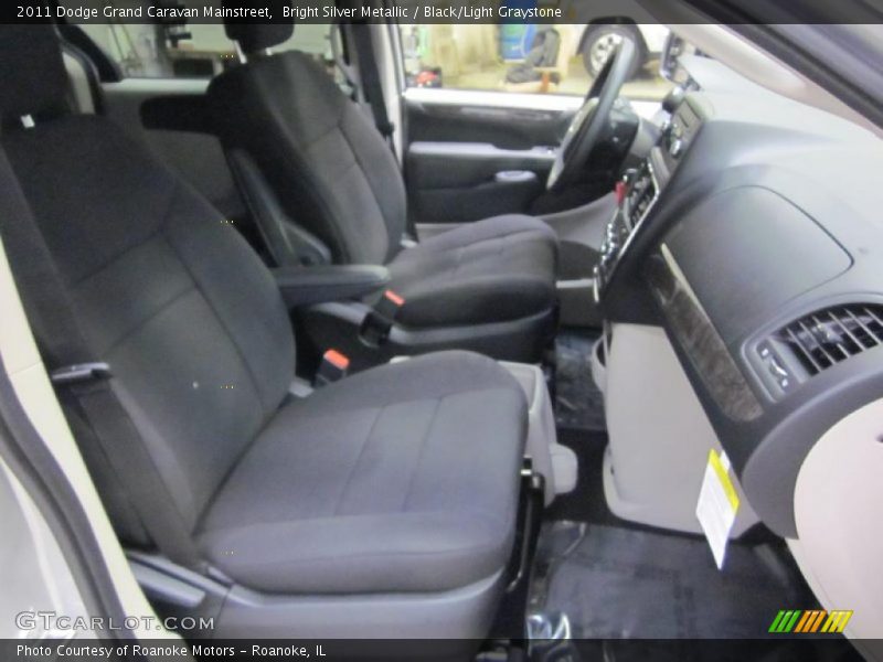 Bright Silver Metallic / Black/Light Graystone 2011 Dodge Grand Caravan Mainstreet