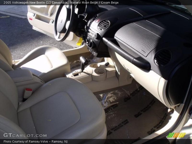Harvest Moon Beige / Cream Beige 2005 Volkswagen New Beetle GLS Convertible