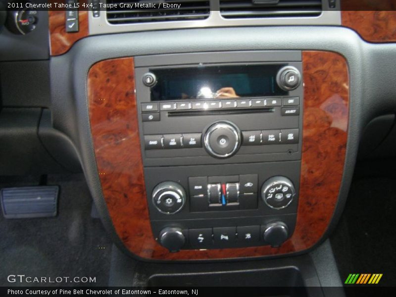 Controls of 2011 Tahoe LS 4x4