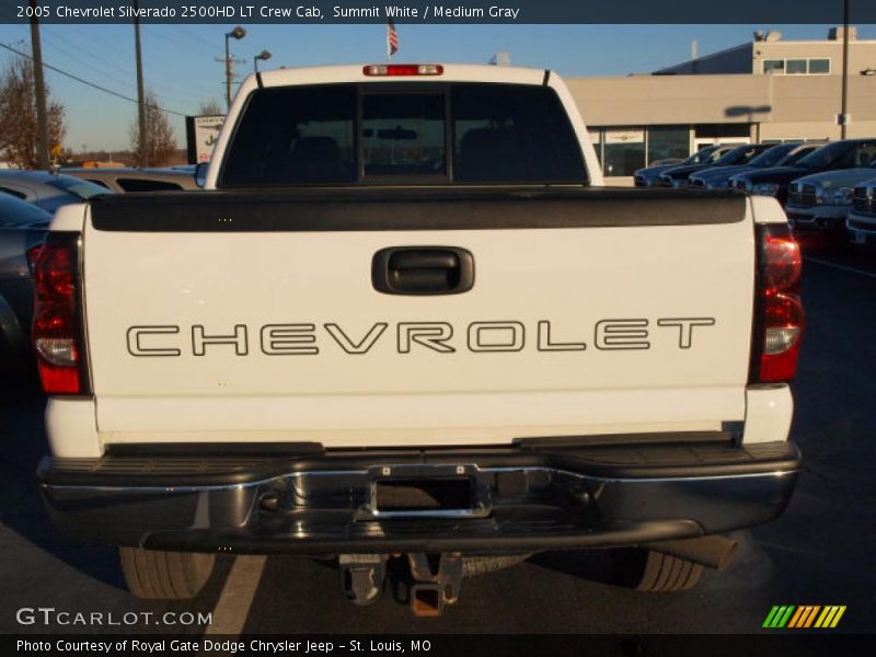 Summit White / Medium Gray 2005 Chevrolet Silverado 2500HD LT Crew Cab