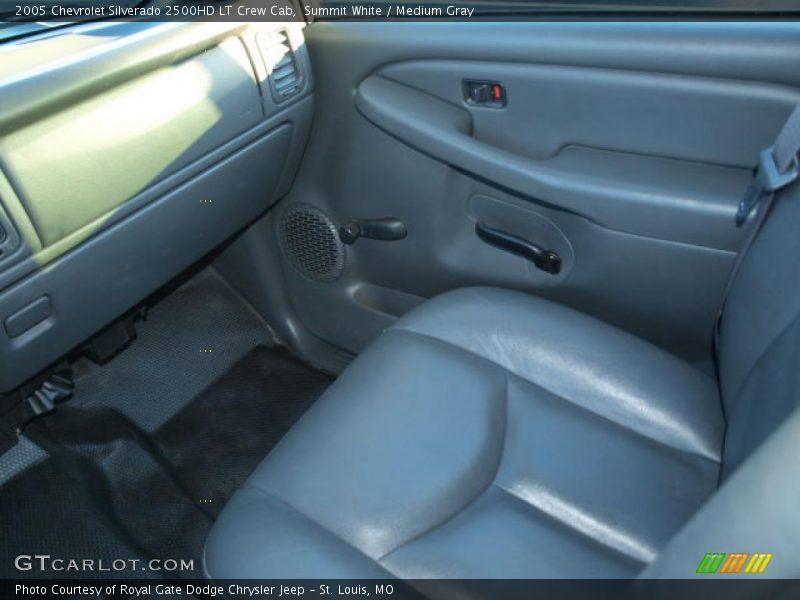 Summit White / Medium Gray 2005 Chevrolet Silverado 2500HD LT Crew Cab