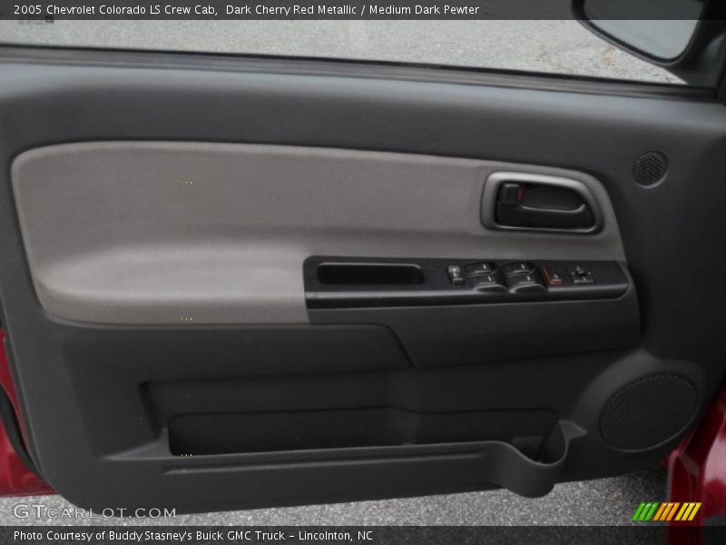 Dark Cherry Red Metallic / Medium Dark Pewter 2005 Chevrolet Colorado LS Crew Cab