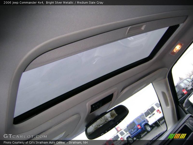 Bright Silver Metallic / Medium Slate Gray 2006 Jeep Commander 4x4