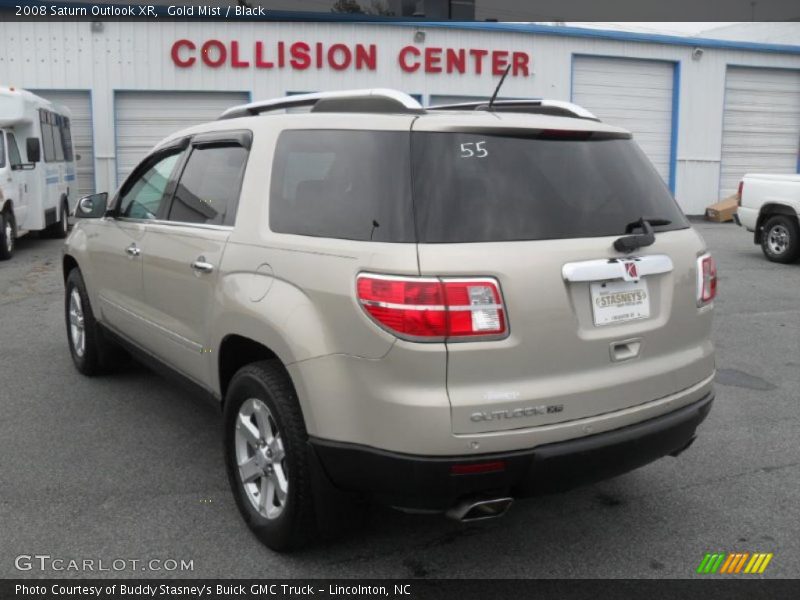 Gold Mist / Black 2008 Saturn Outlook XR
