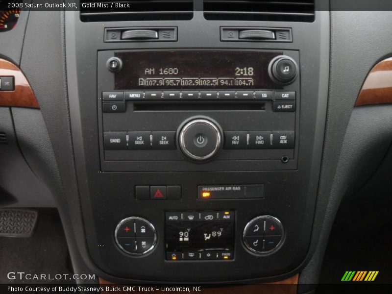 Controls of 2008 Outlook XR
