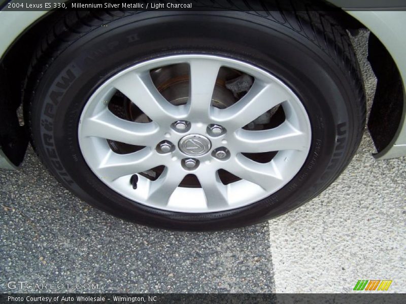 Millennium Silver Metallic / Light Charcoal 2004 Lexus ES 330