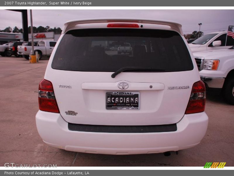 Super White / Ivory Beige 2007 Toyota Highlander