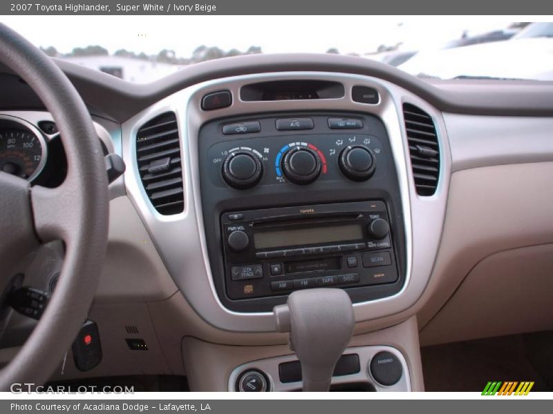Super White / Ivory Beige 2007 Toyota Highlander
