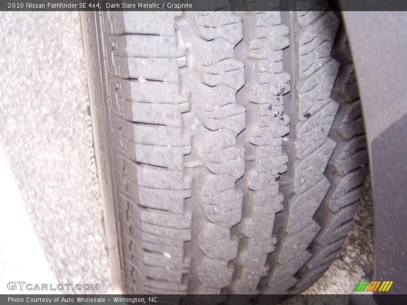 Dark Slate Metallic / Graphite 2010 Nissan Pathfinder SE 4x4