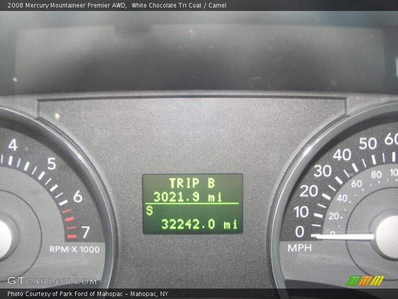 White Chocolate Tri Coat / Camel 2008 Mercury Mountaineer Premier AWD