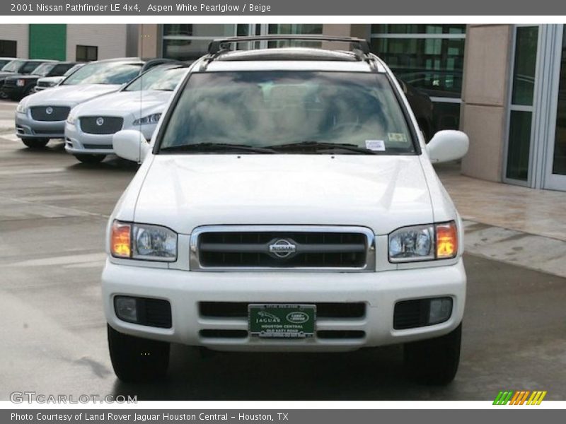 Aspen White Pearlglow / Beige 2001 Nissan Pathfinder LE 4x4