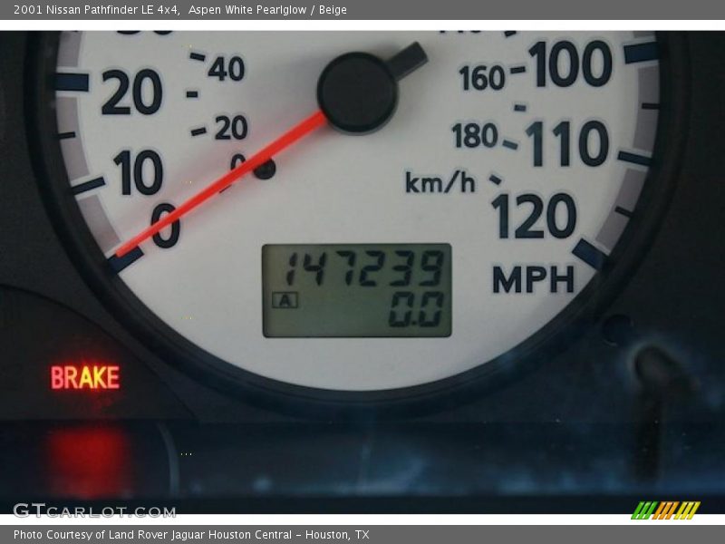 Aspen White Pearlglow / Beige 2001 Nissan Pathfinder LE 4x4