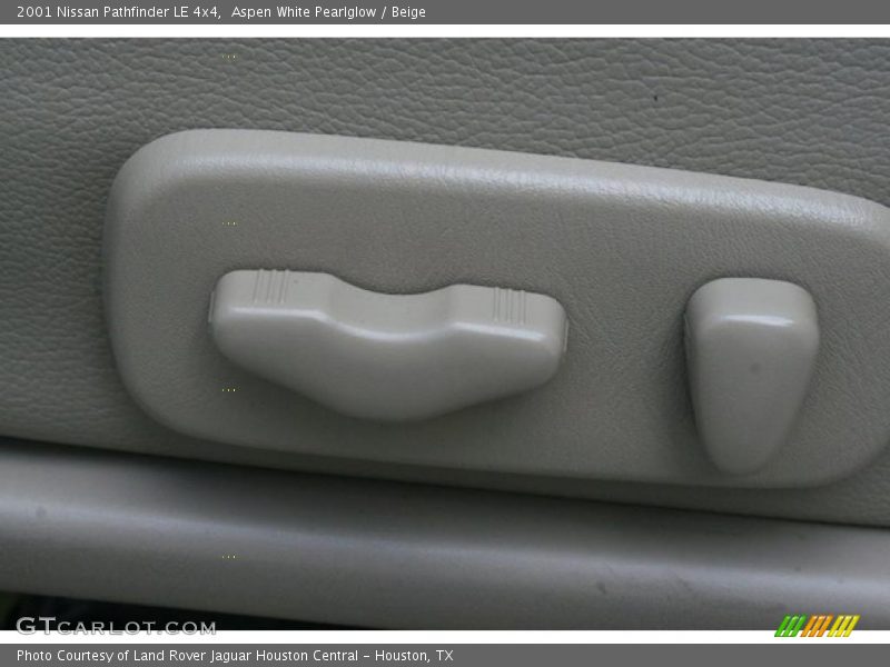 Aspen White Pearlglow / Beige 2001 Nissan Pathfinder LE 4x4