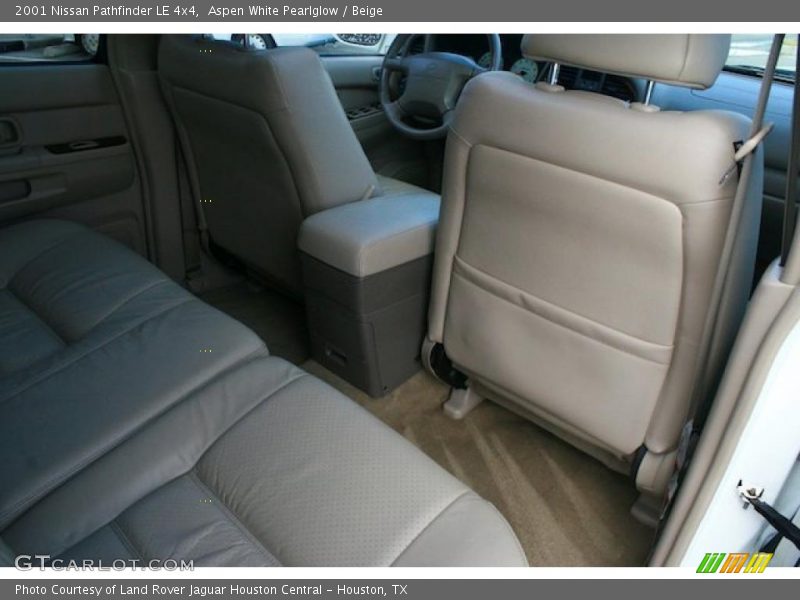 Aspen White Pearlglow / Beige 2001 Nissan Pathfinder LE 4x4