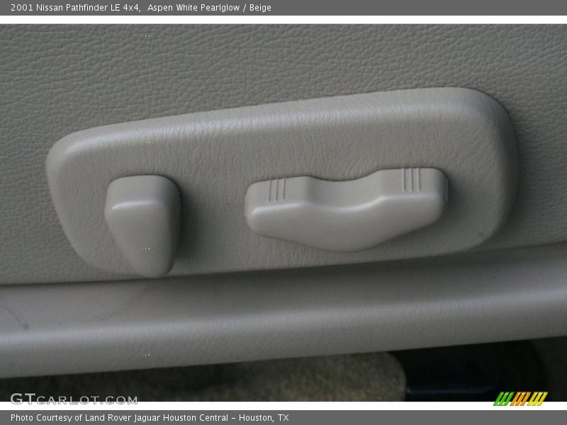 Aspen White Pearlglow / Beige 2001 Nissan Pathfinder LE 4x4