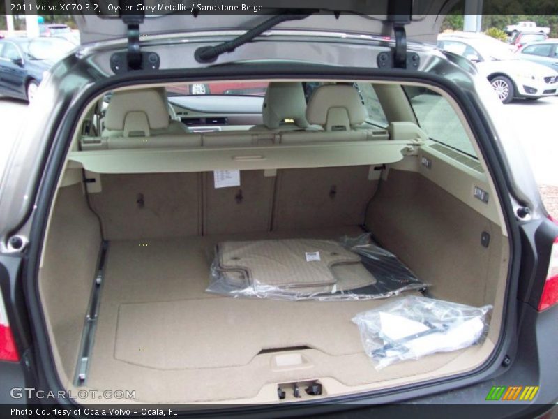 Oyster Grey Metallic / Sandstone Beige 2011 Volvo XC70 3.2