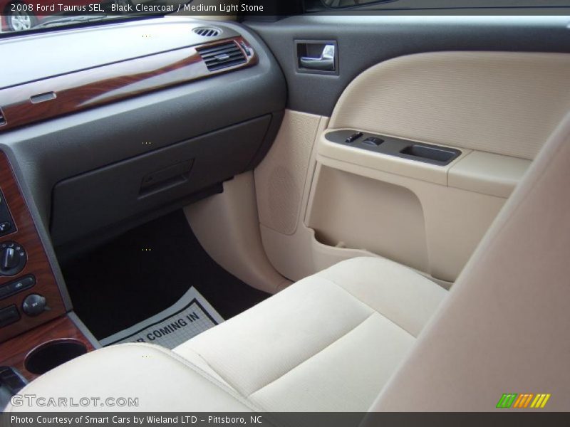 Black Clearcoat / Medium Light Stone 2008 Ford Taurus SEL