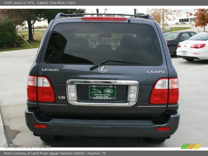 Galactic Gray Mica / Ivory 2005 Lexus LX 470