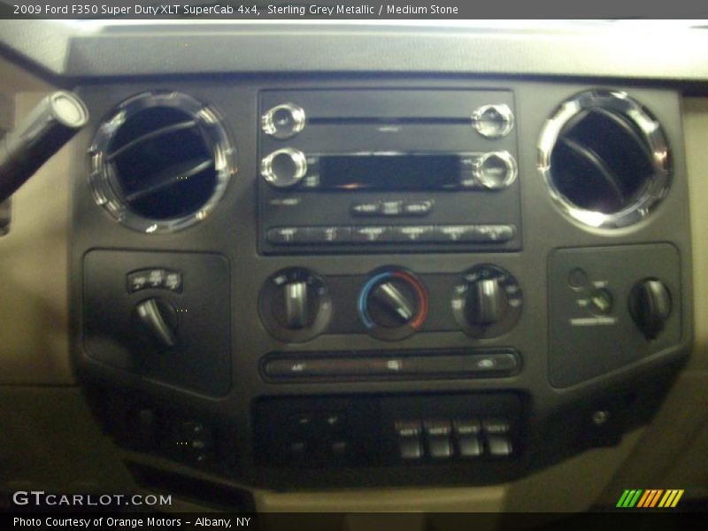 Sterling Grey Metallic / Medium Stone 2009 Ford F350 Super Duty XLT SuperCab 4x4